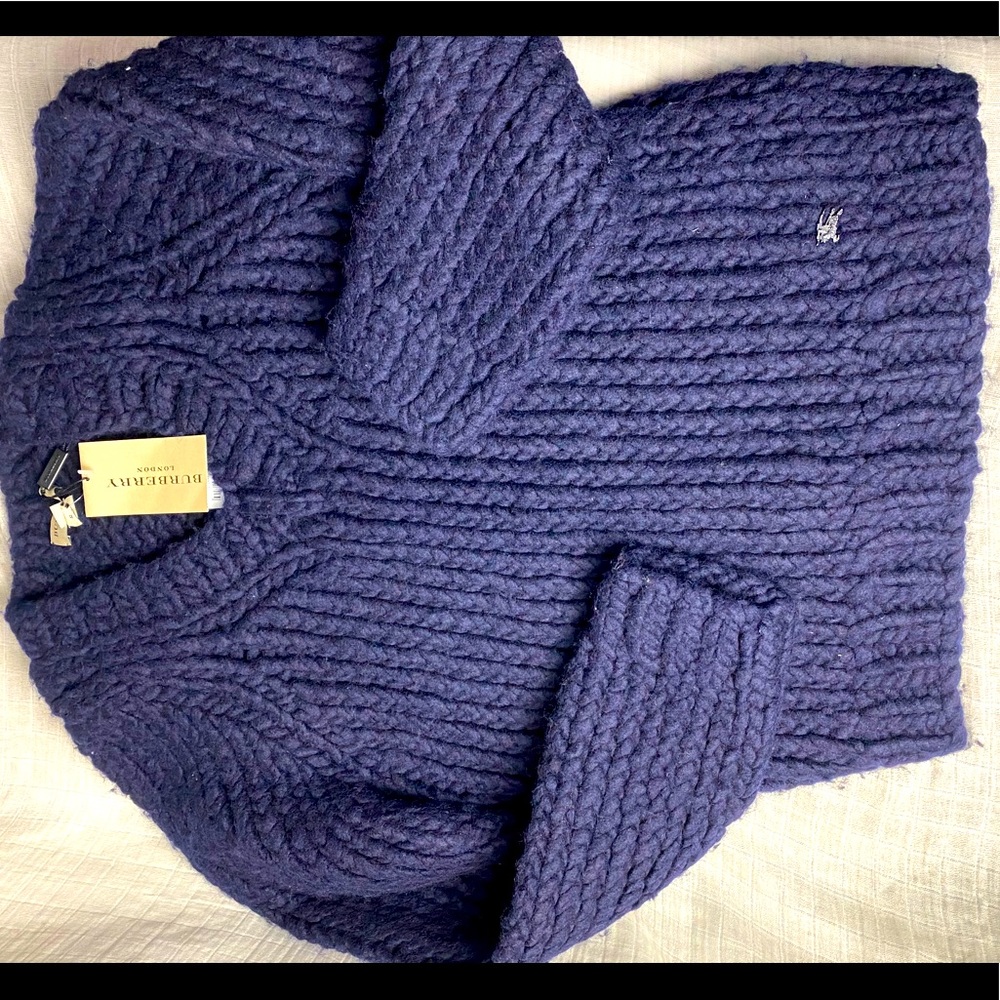 BURBERRY MENS SMALL HAND KNITTED WOOL SWEATER NAVY